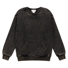 Load image into Gallery viewer, Miles Howling Wolf Print Sweatshirt Black
