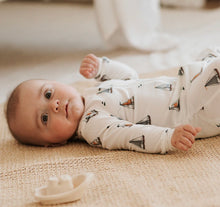 Load image into Gallery viewer, Petit Lem Sailboat Print Sleeper