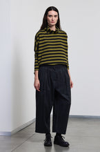Load image into Gallery viewer, Neirami Grey Flannel Crop Pant