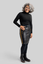 Load image into Gallery viewer, Ohsho Vera Lurex MIdi Skirt Black