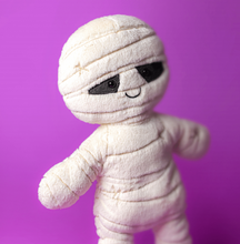 Load image into Gallery viewer, Mummy Bob