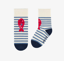 Load image into Gallery viewer, Souris Mini Soft Blue Stripe Socks with Fish