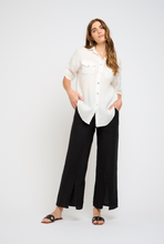Load image into Gallery viewer, Pistache Double Pocket Linen Blouse White