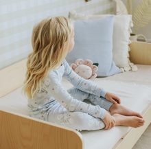Load image into Gallery viewer, Petit Lem Hydrangea Print Pyjamas