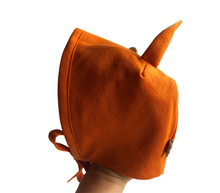 Load image into Gallery viewer, Gogo and Martin Linen Fox Bonnet