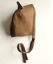 Load image into Gallery viewer, Gogo and Martin Linen Bear Bonnet