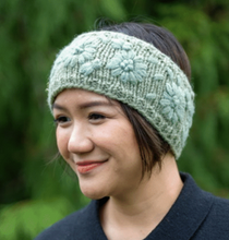 Load image into Gallery viewer, Ambler Petal Headband