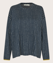 Load image into Gallery viewer, Masai Damira Oversize Top