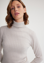 Load image into Gallery viewer, Fig Isla Light Turtleneck Sweater Birch Heather
