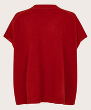 Load image into Gallery viewer, Masai Lucanne Sweater Vest Red Dahlia