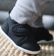 Load image into Gallery viewer, Stonz Baby Cruiser Black