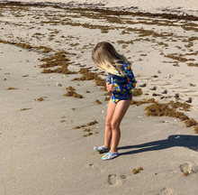 Load image into Gallery viewer, Palm Beachies Water Shoes Pineapple