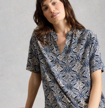 Load image into Gallery viewer, White Stuff UK Teakie Crinkle Top Navy Print