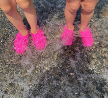 Load image into Gallery viewer, Palm Beachies Water Shoes Pop Pink