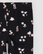 Load image into Gallery viewer, Miles Flowers Print Leggings Black