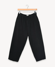 Load image into Gallery viewer, Pokoloko Loft Cotton Crop Barrel Pant