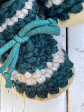 Load image into Gallery viewer, Padraig Kids Slippers Forest