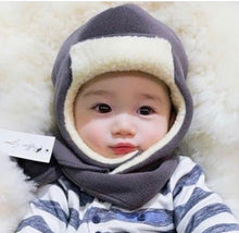 Load image into Gallery viewer, Puffin Gear Fleece Aviator
