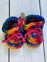 Load image into Gallery viewer, Padraig Kids Slippers Rainbow