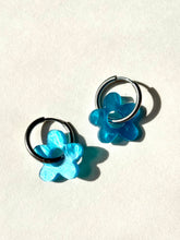 Load image into Gallery viewer, Dconstruct Daze Mini Flower Hoop
