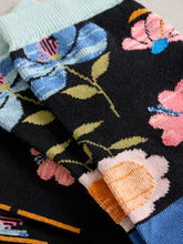 Load image into Gallery viewer, White Stuff Uk Floral Ankle Socks Black Multi
