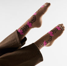 Load image into Gallery viewer, Smartwool Womens Garden Vine Crew Socks Mocha
