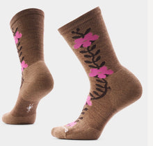 Load image into Gallery viewer, Smartwool Womens Garden Vine Crew Socks Mocha

