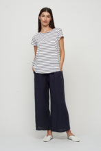 Load image into Gallery viewer, Pistache Crop Linen Pant Navy
