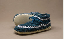 Load image into Gallery viewer, Padraig Womens Slippers Forest Stripe

