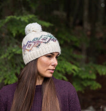 Load image into Gallery viewer, Ambler Anne Pom Beanie
