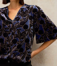 Load image into Gallery viewer, White Stuff UK Nova Velvet Shell Top Blue Print
