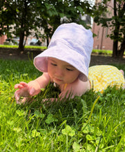 Load image into Gallery viewer, Puffin Gear Botanists Walk Bonnet
