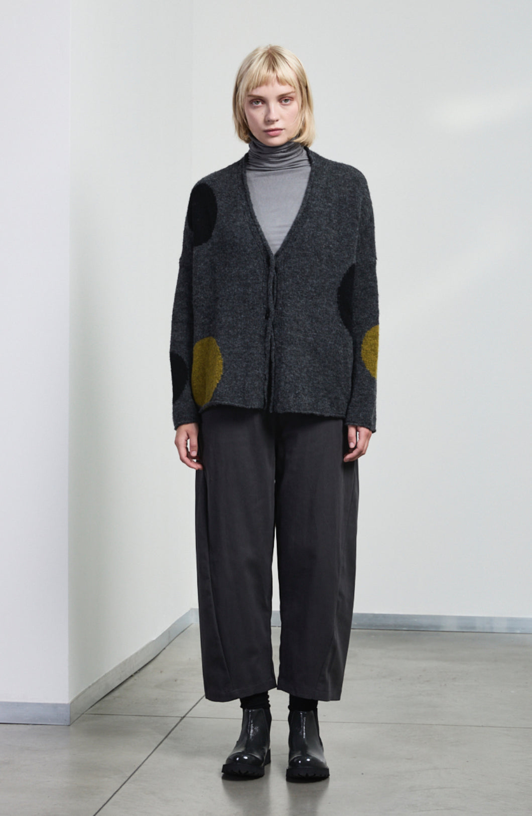 Neirami Dot Cardigan Anthracite