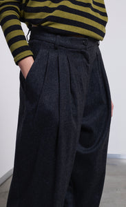 Neirami Grey Flannel Crop Pant