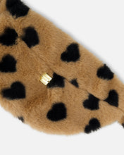 Load image into Gallery viewer, Deux Par Deux Heart Print Faux Fur Fanny Bag
