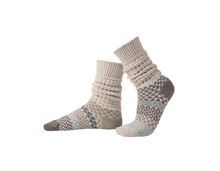 Load image into Gallery viewer, Solmate Fusion Slouch Socks Seashell
