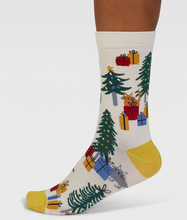Load image into Gallery viewer, Thought Jemila Christmas Organic Cotton Socks Stone White
