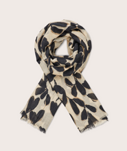 Load image into Gallery viewer, Masai Astecia Scarf
