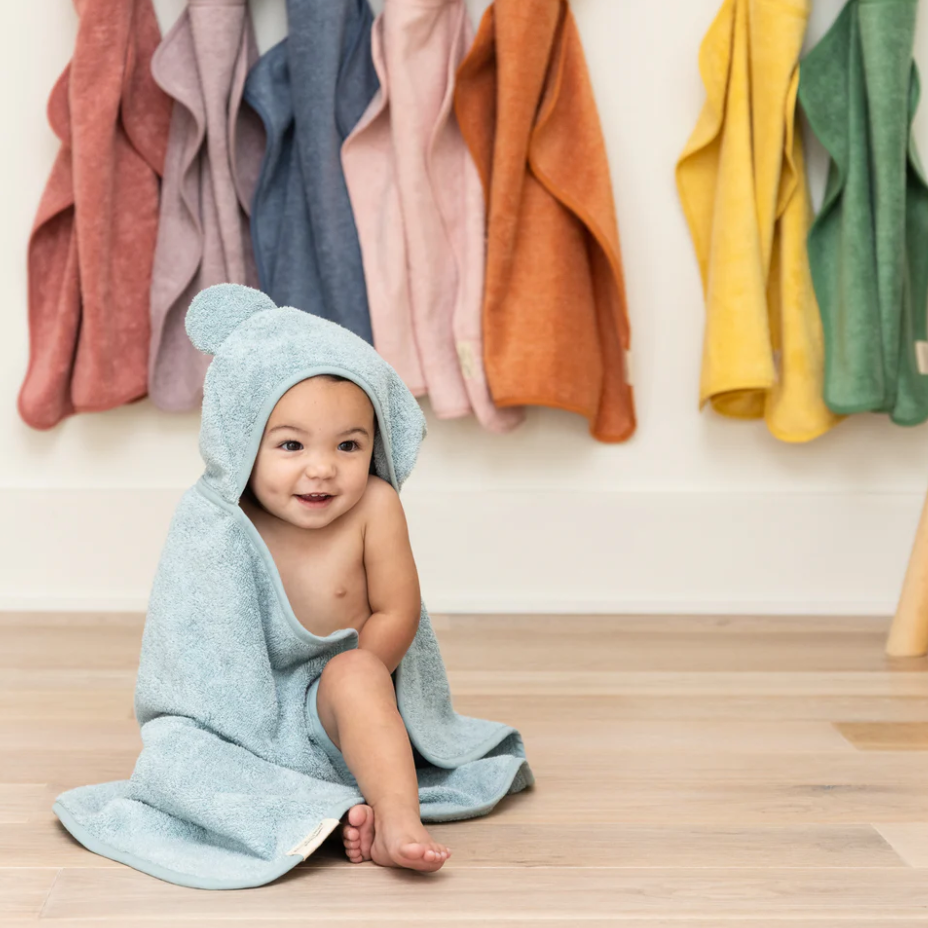 Bella Tunno Hooded Towel and Wash Mitt Fog