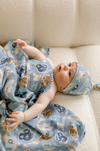 Load image into Gallery viewer, Loulou Lollipop Jungle Friends Swaddling Blanket
