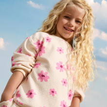 Load image into Gallery viewer, Minymo Pink Daisy Waffle Sweatshirt
