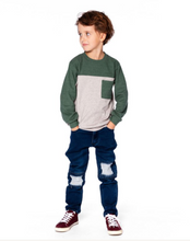 Load image into Gallery viewer, Deux Par Deux Colorblock Top Green
