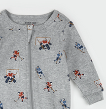 Load image into Gallery viewer, Petit Lem Hockey Players Print Sleeper

