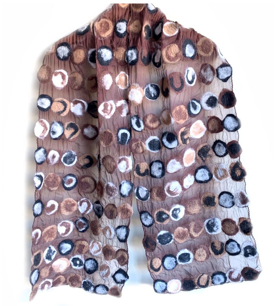 Dot Oblong Scarf Brown