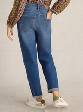 Load image into Gallery viewer, White Stuff UK Freya Weekend Jean Mid Denim

