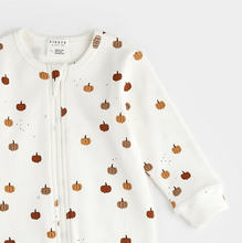 Load image into Gallery viewer, Petit Lem Pumpkin Print Sleeper
