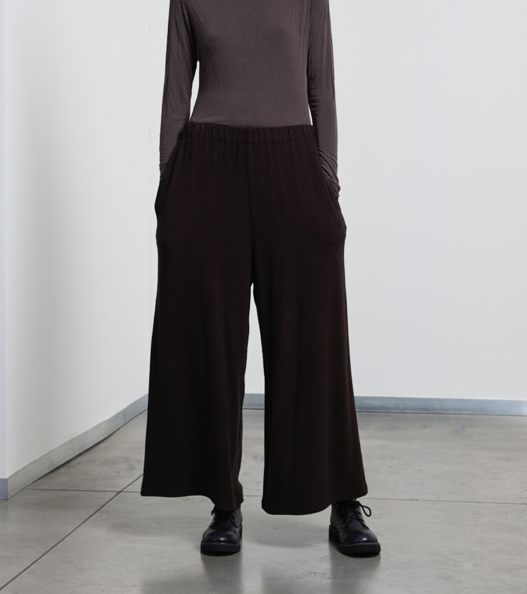 Neirami Wide Leg Crop Fleece Pant Chocolate