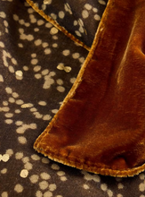 Load image into Gallery viewer, White Stuff UK Velvet Printed Scarf Chartruese Print
