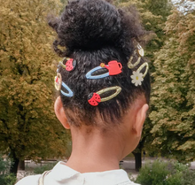 Load image into Gallery viewer, Rockahula Spring Garden Clips
