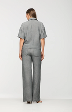 Load image into Gallery viewer, Beddome Oversize Crop Shirt
